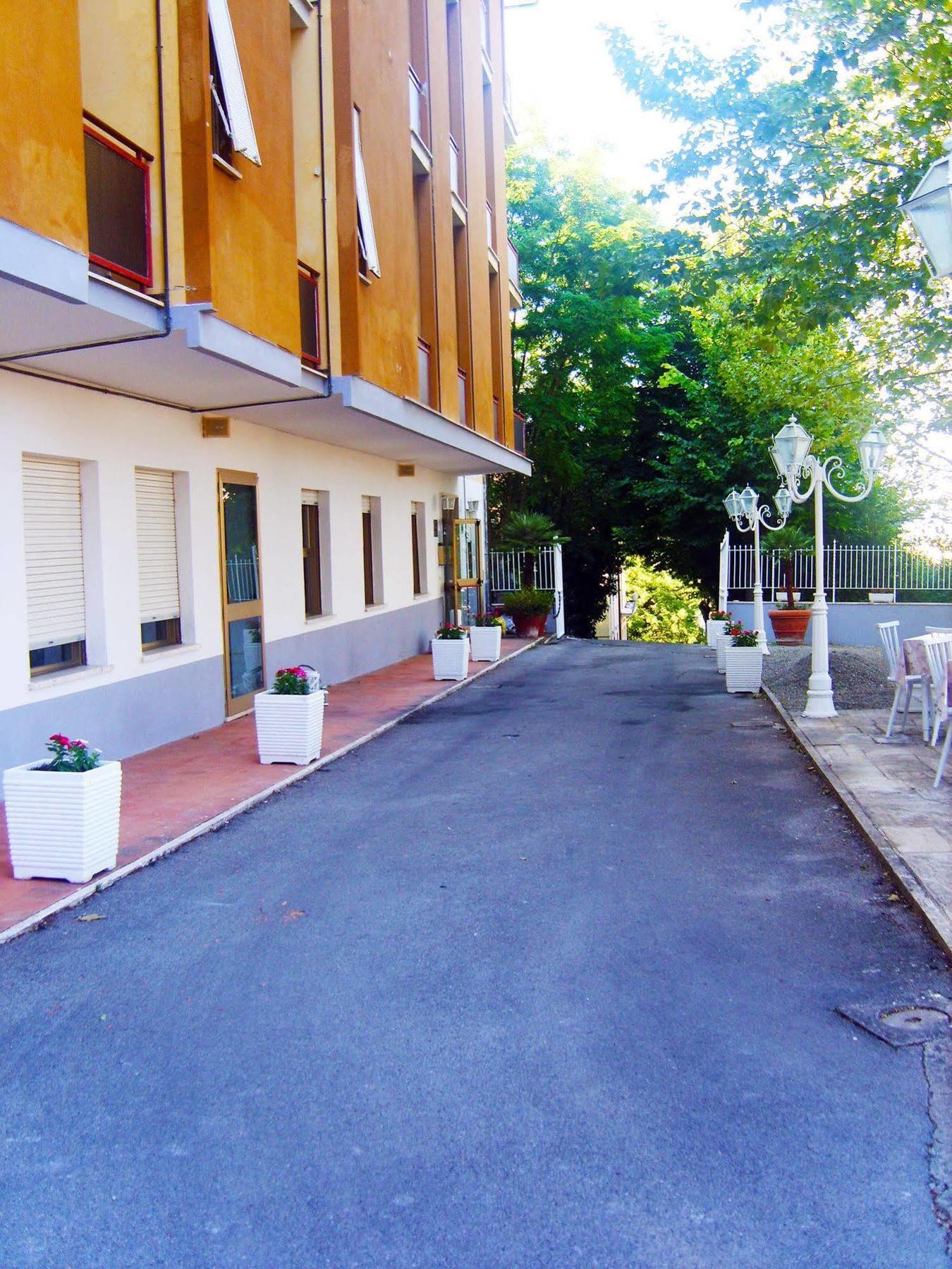 Hotel Panorama Кьянчано-Терме Экстерьер фото